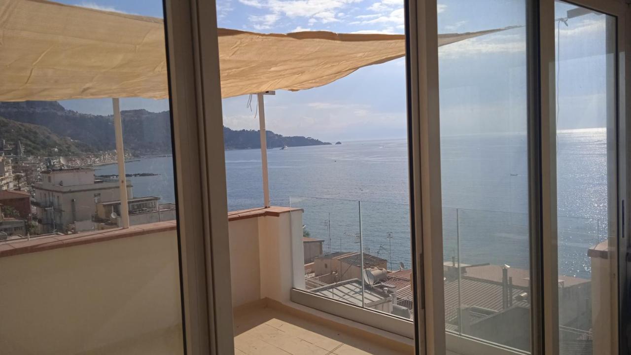 Donna Sicilia Giardini Naxos Exterior photo